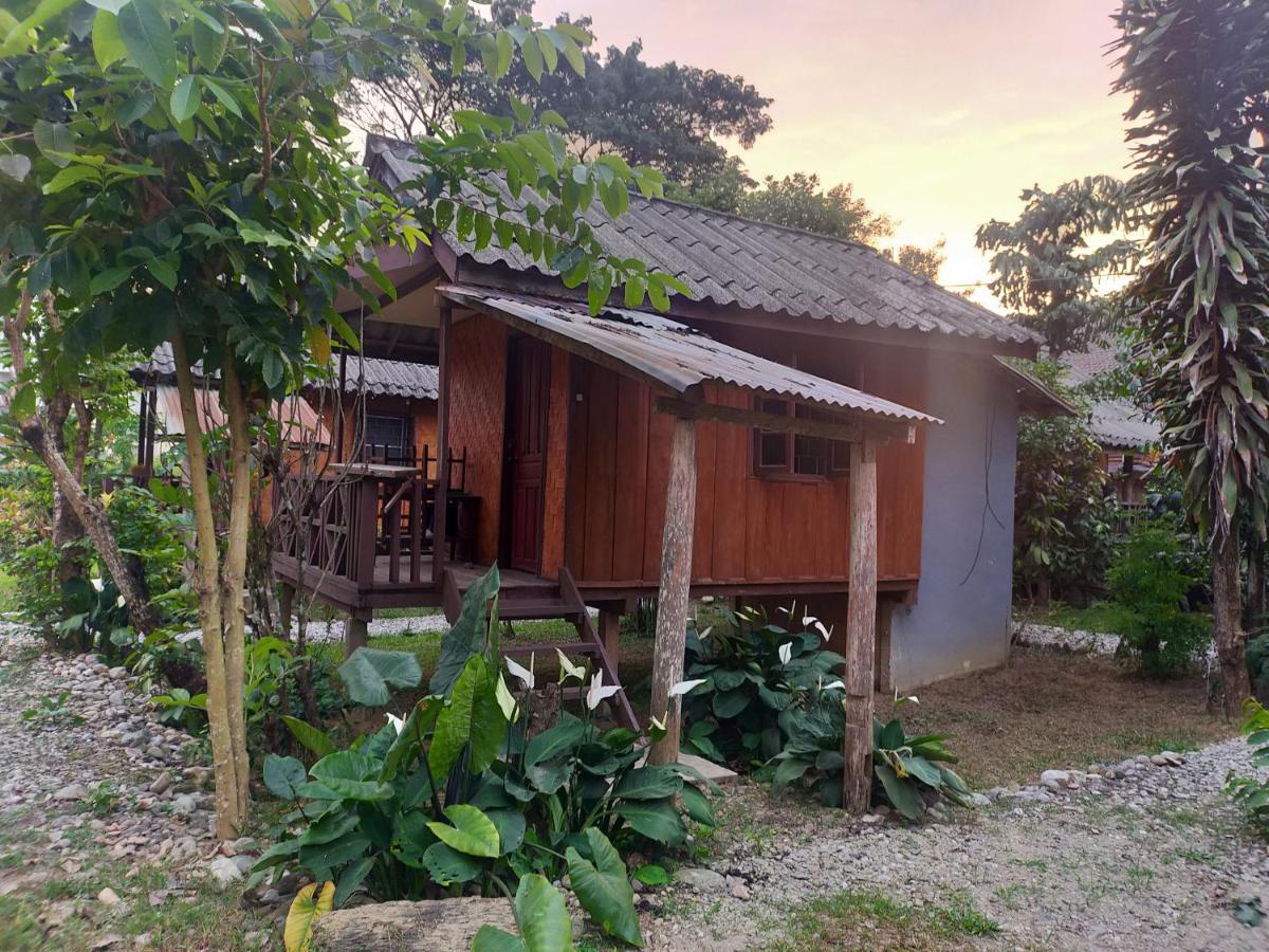 Pasanchai Bungalow Vang Vieng Esterno foto